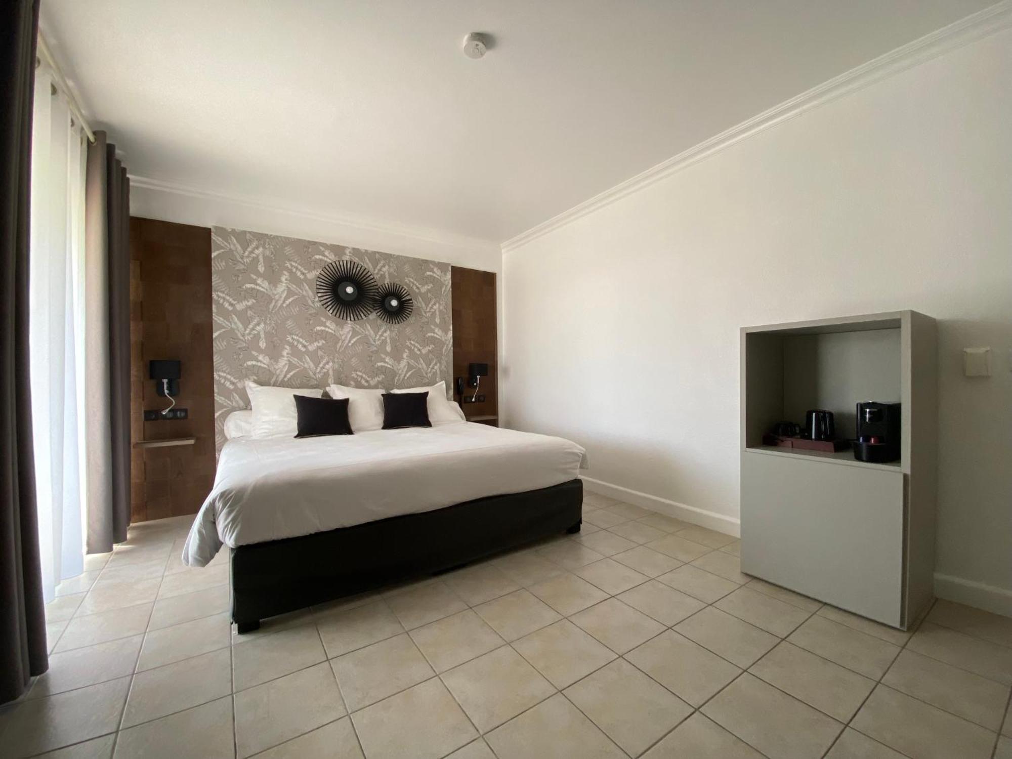 Hotel La Lagune لوسيانا الغرفة الصورة