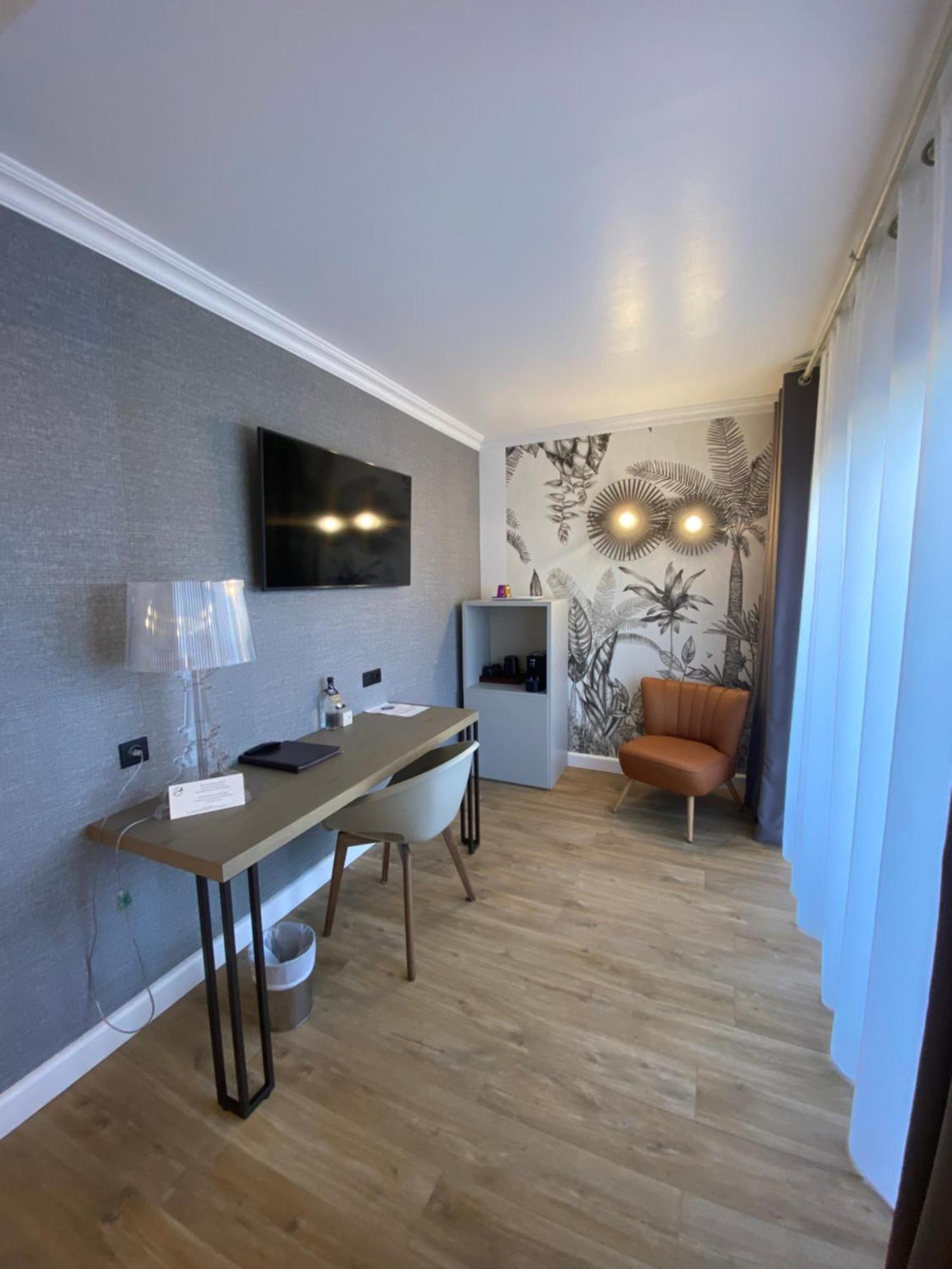 Hotel La Lagune لوسيانا الغرفة الصورة